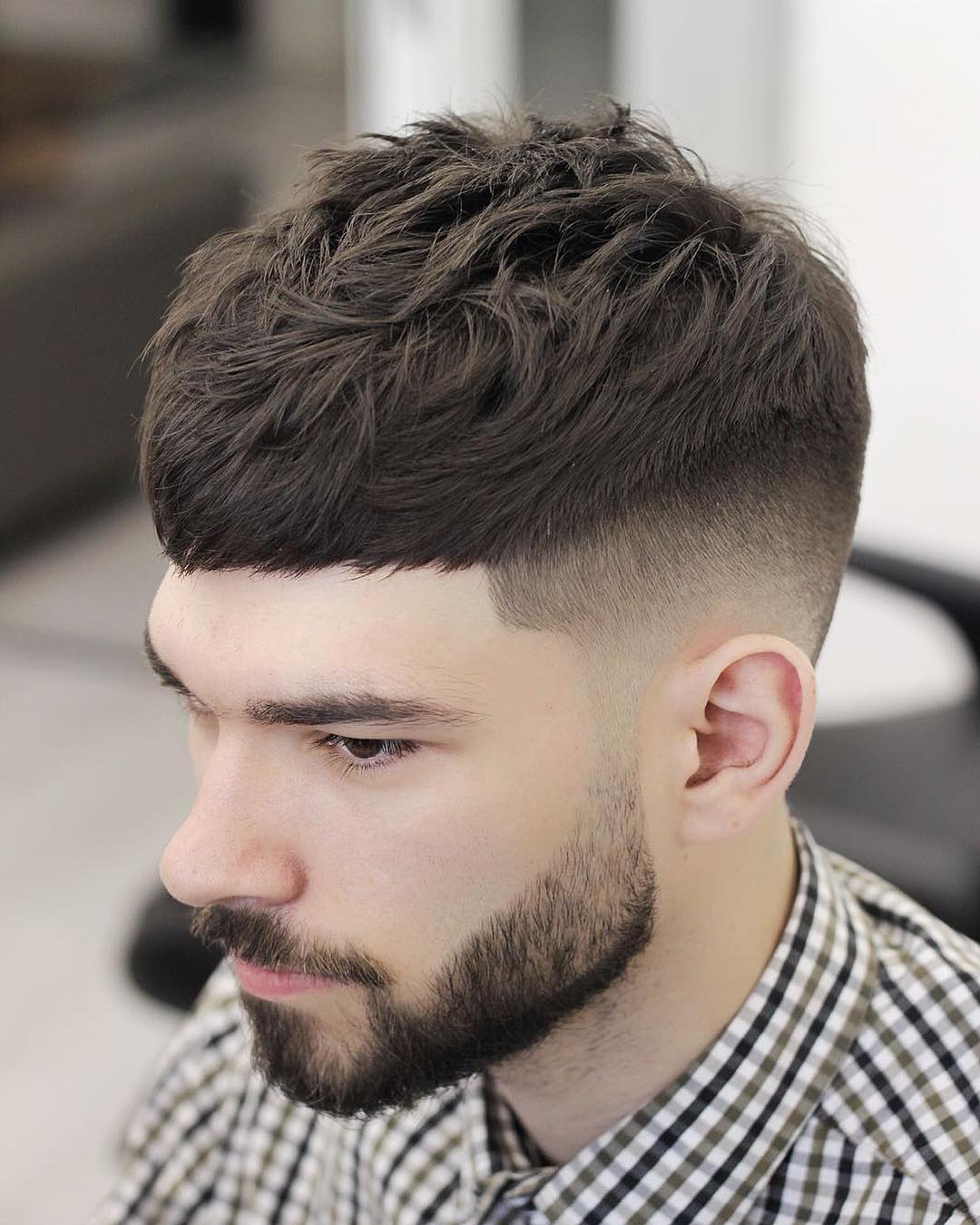 Мужская стрижка Горшок 2022 (50+ фото): прическа с резким переходом и выбритыми висками, как стричь на короткие и длинные волосы, стильные идеи16
