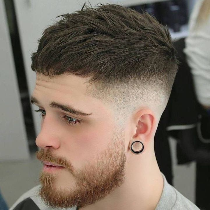 Мужская стрижка Горшок 2022 (50+ фото): прическа с резким переходом и выбритыми висками, как стричь на короткие и длинные волосы, стильные идеи15