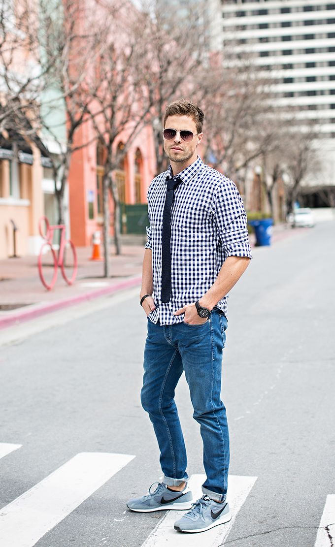 Рубашки и джинсы как носить мужчинам