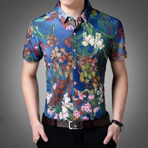 С чем носить гавайскую рубашку: самые стильные сочетания 2022 года