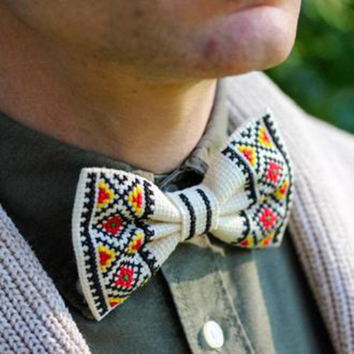 Мужские галстуки бабочки с вышивкой