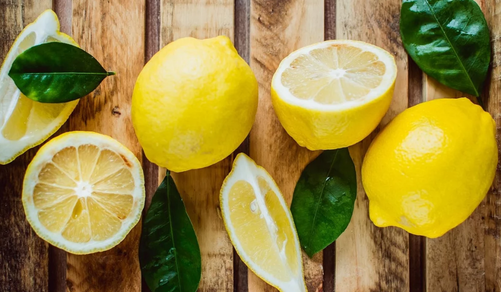 Чем полезен лимон