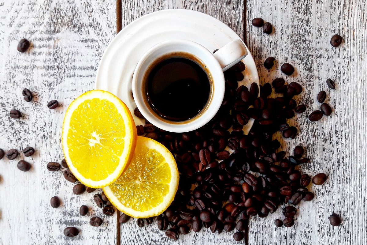 Зерновой кофе с лимоном
