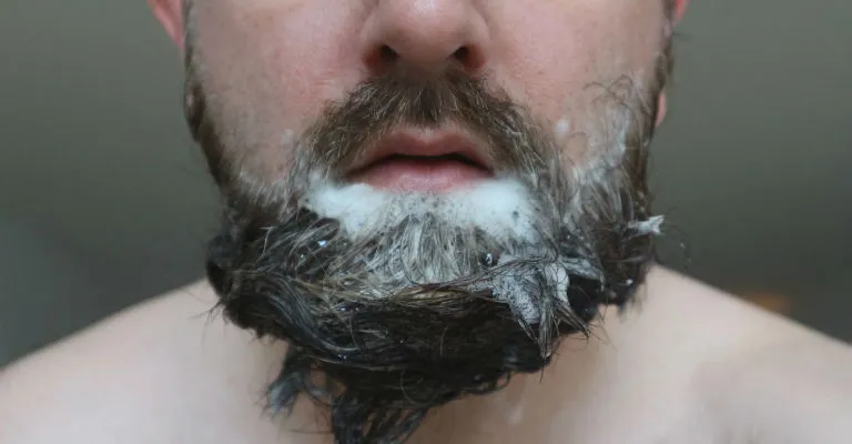 Мытье бороды